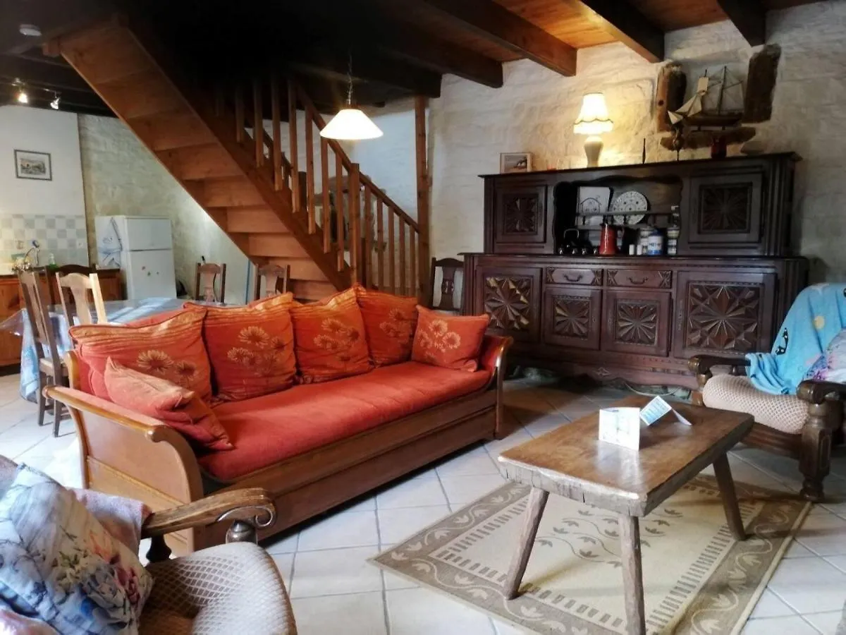 Holiday home Cristal - Gites De Kerlividic Ploerdut