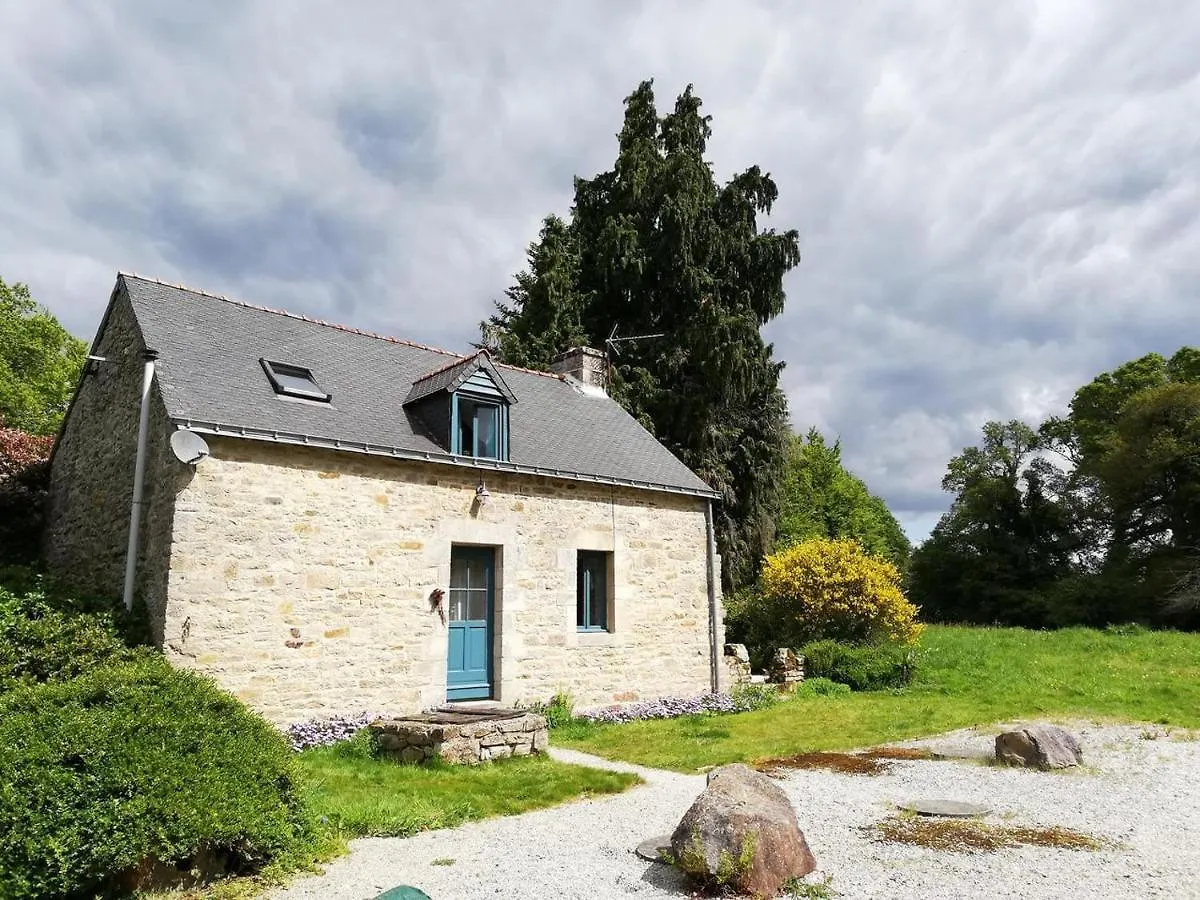 Holiday home Cristal - Gites De Kerlividic Ploerdut France