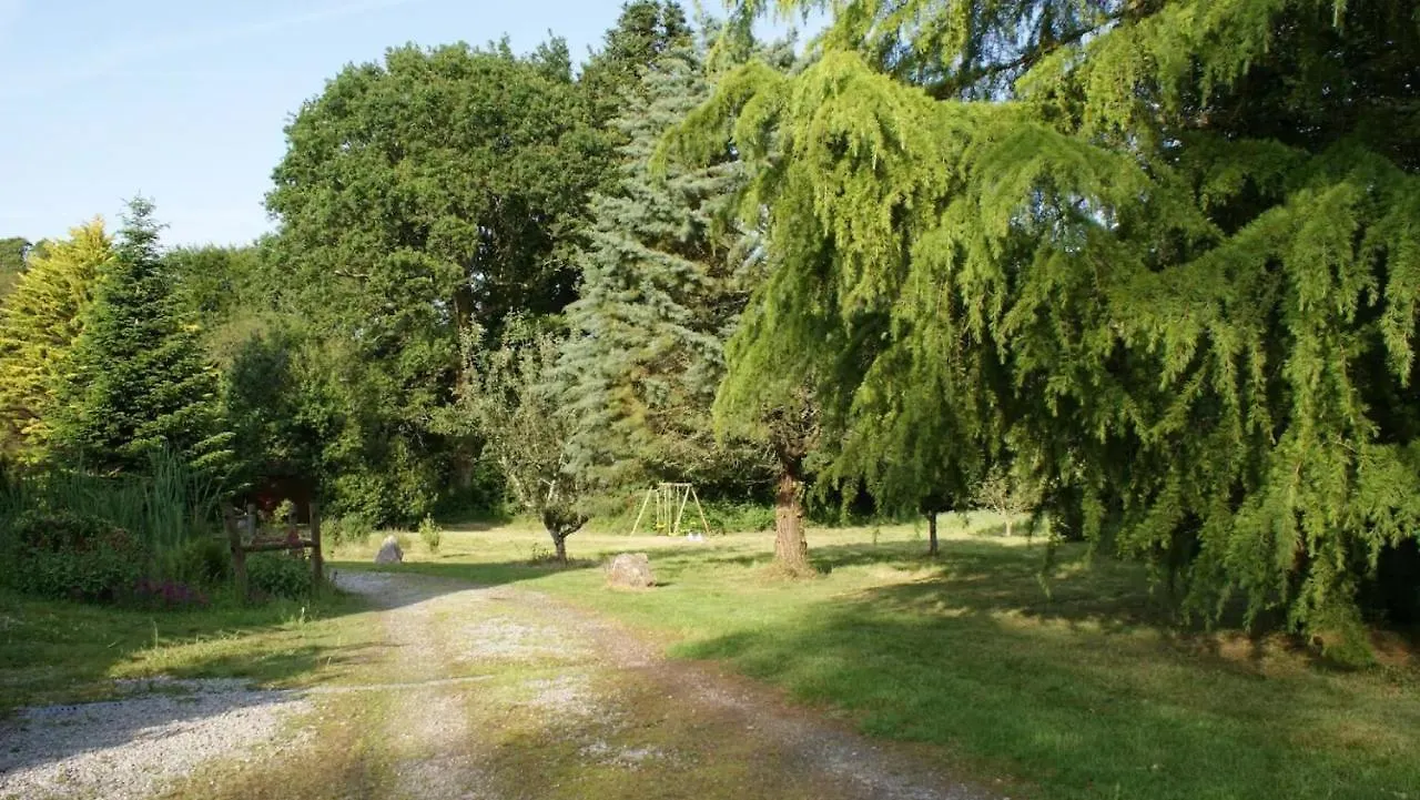 Cristal - Gites De Kerlividic Ploerdut 0*,